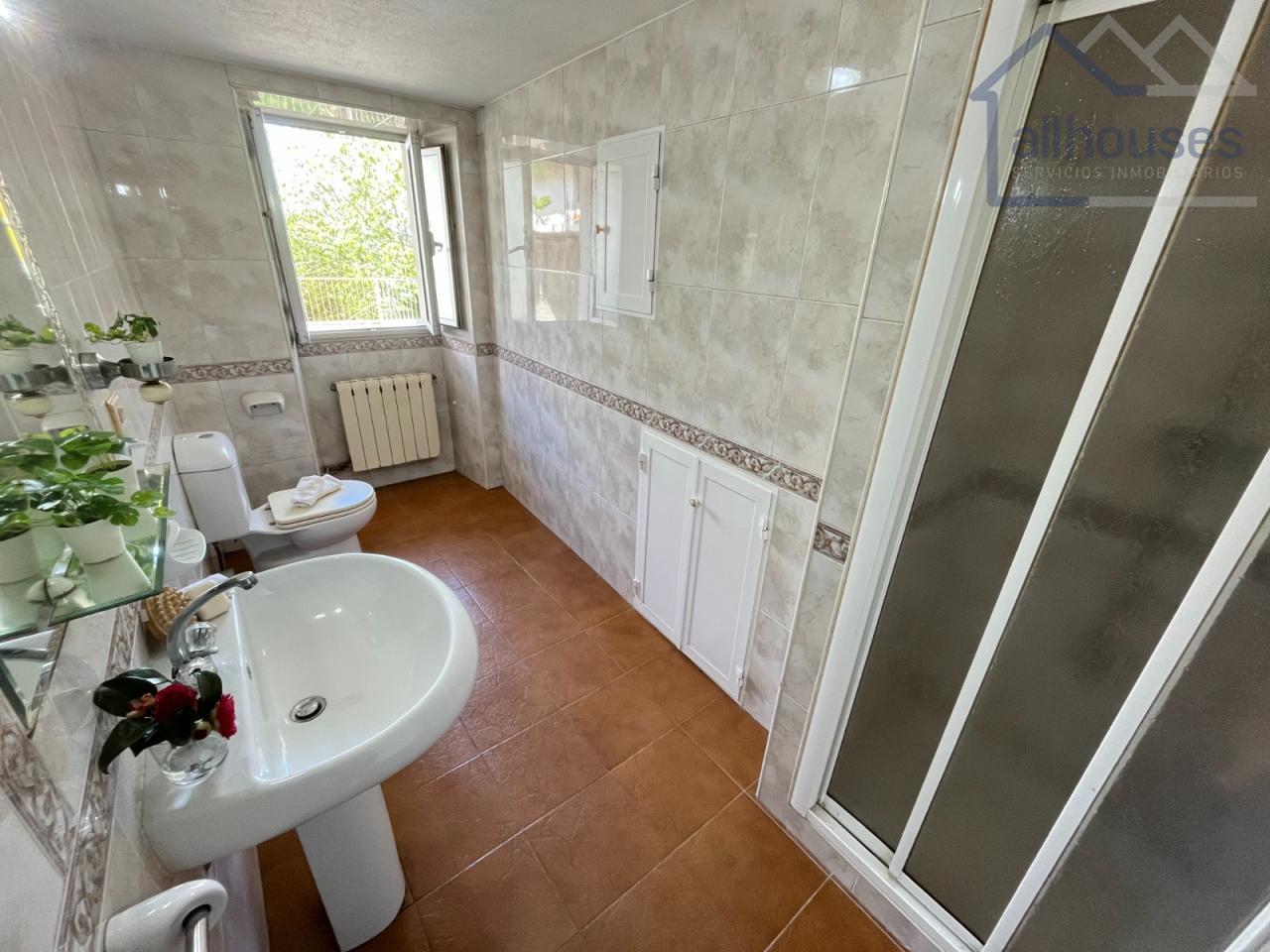 BAÑO PLANTA BAJA