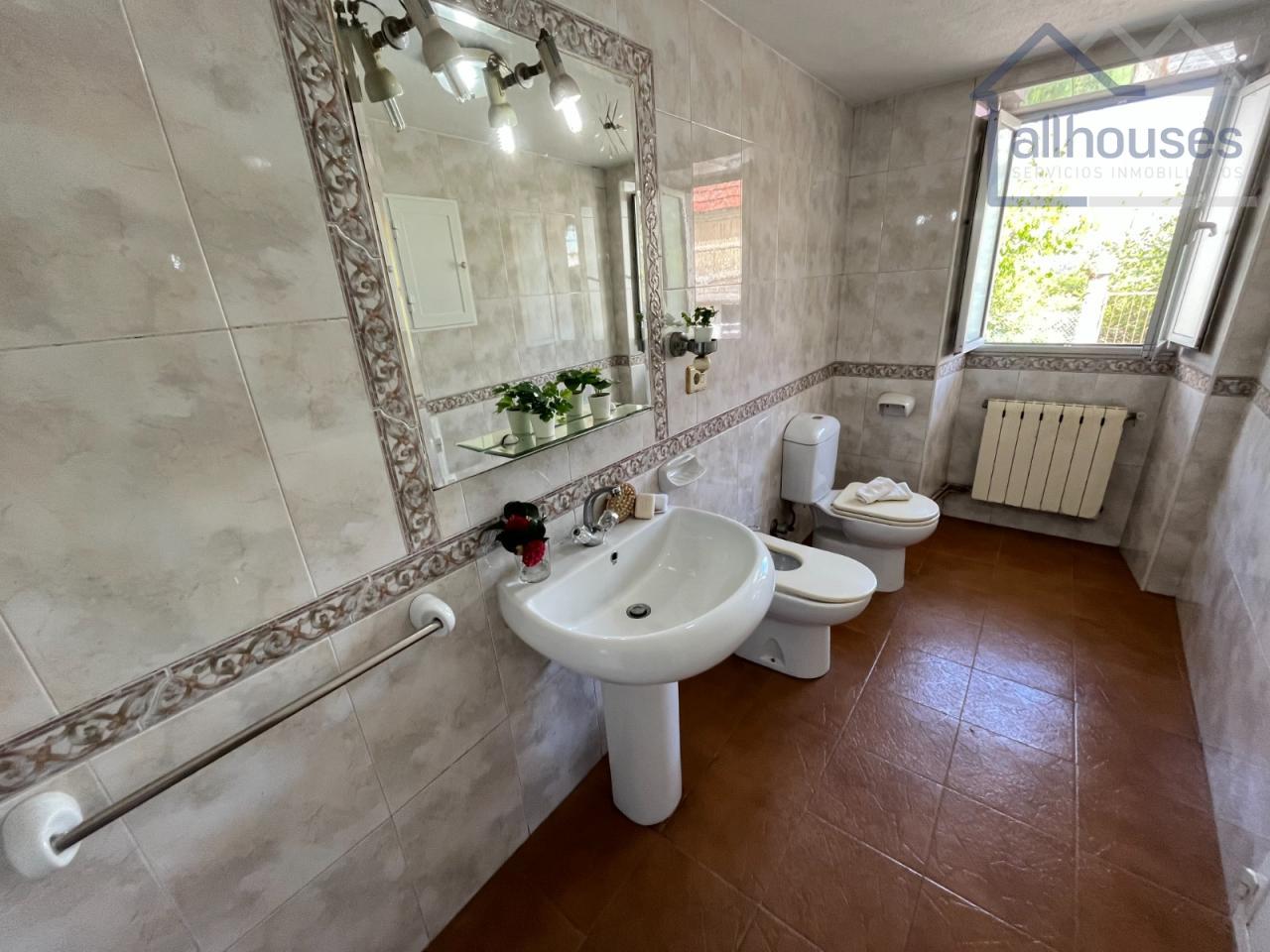 BAÑO PLANTA BAJA